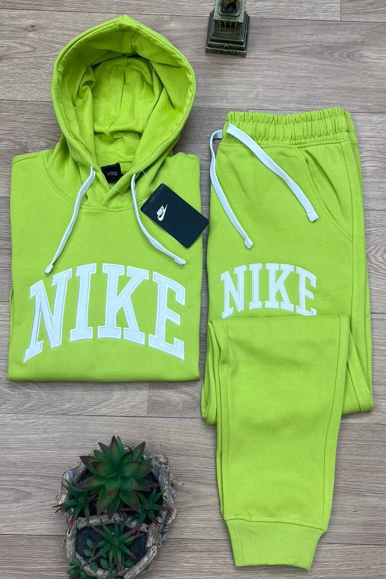 Nike sweatsuit