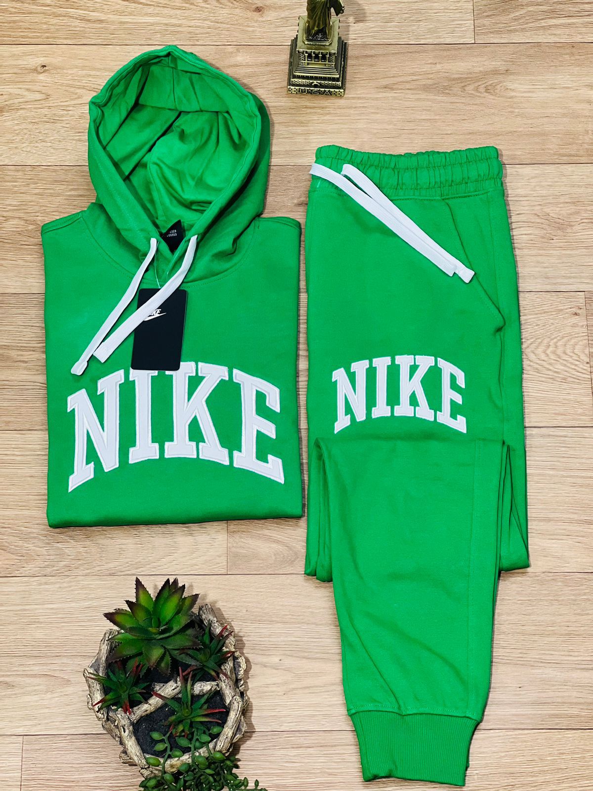 Nike sweatsuit