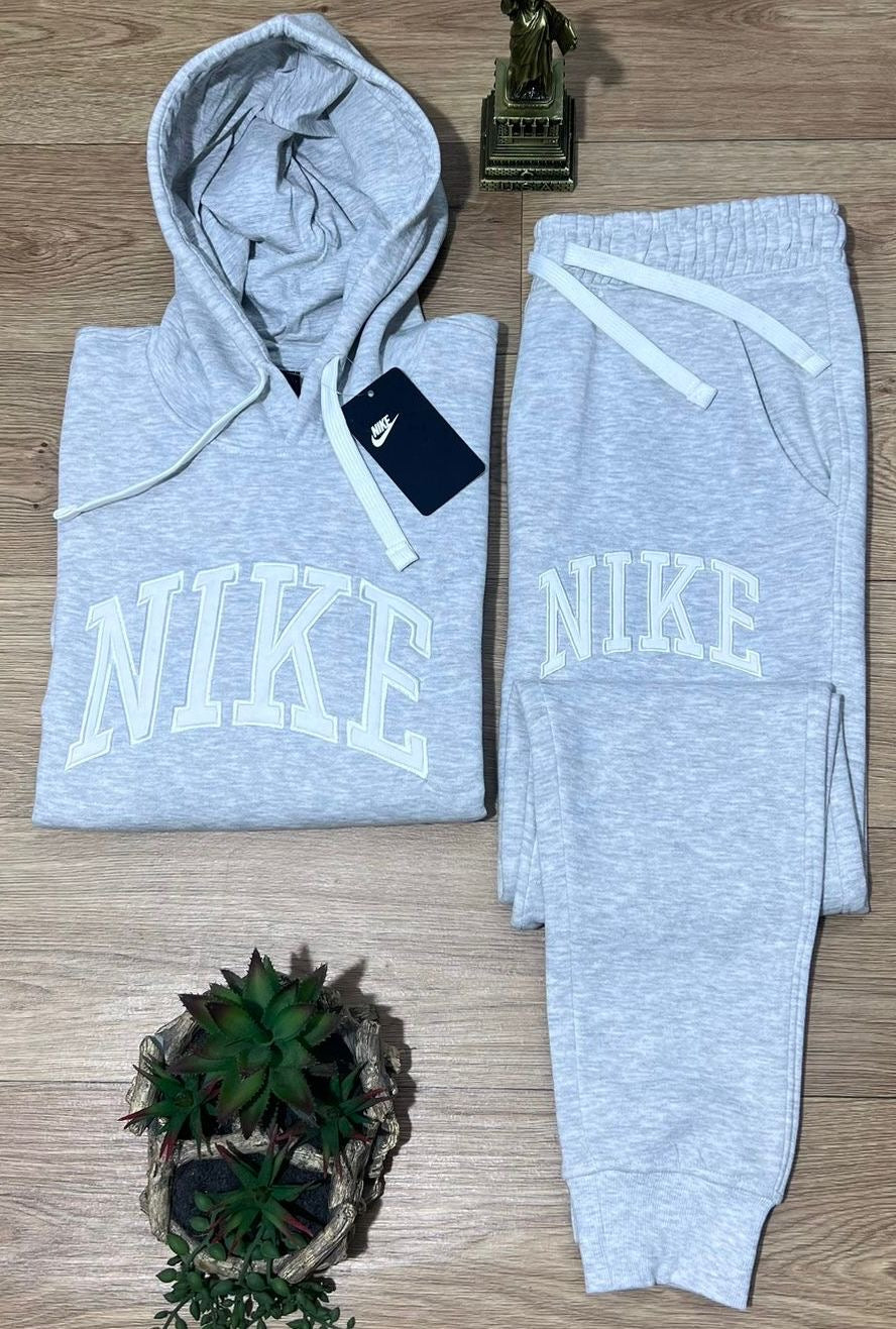 Nike sweatsuit